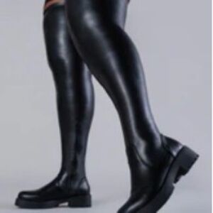 AKIRA AZALEA WANG SURGICAL FLATFORM BOOT WITH 4 WAY STRETCH IN STRETCH PU Size 8